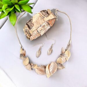 Olivia barna színű bizsu tűzzománc nyaklánc szett