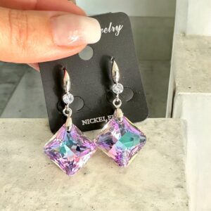 Alina lila színű kristály köves bizsu fülbevaló