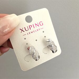 Kitti ezüst színű antiallergén köves xuping fülbevaló