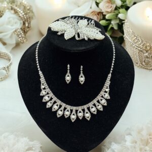 Klaudia ezüst köves gyöngyös esküvői ékszer szett