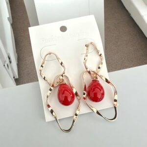 Anett piros színű bizsu fülbevaló