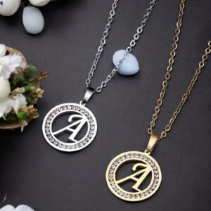 Kara ezüst színű nemesacél A betűs nyaklánc