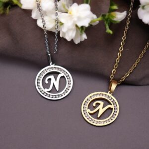 Kara ezüst színű nemesacél N betűs nyaklánc