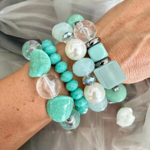 Szamanta türkiz színű bizsu karkötő szett