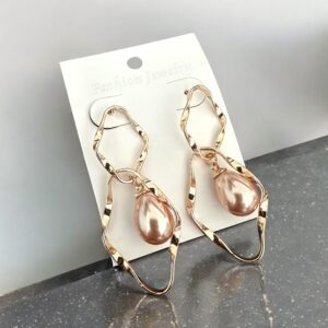 Anett bézs színű bizsu fülbevaló