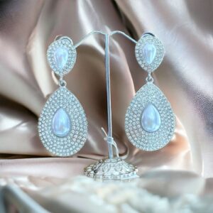 Aurelia ezüst színű köves bizsu fülbevaló esküvői ékszer