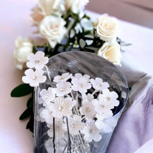 Alkalmi hajtű beszúrható fehér virág esküvői hajdísz