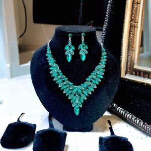 Nina méregzöld színű gyönyörű bizsu alkalmi kristály nyaklánc szett