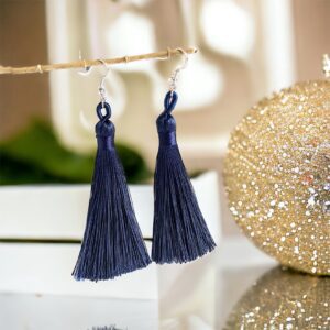 Tessa sötétkék rojtos bizsu fülbevaló