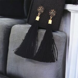 Diána fekete rojtos bizsu fülbevaló