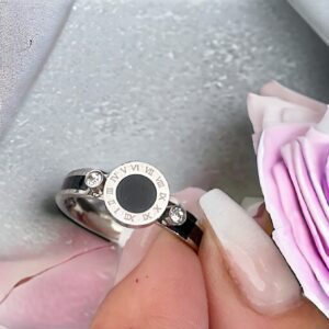 Ditta ezüst színű nemesacél gyűrű