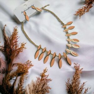 Lina lazac színű bizsu nyaklánc szett