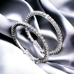 Anna ezüst színű 5 cm köves bizsu karika fülbevaló