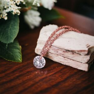 Cintia rosegold színű pont nemesacél nyaklánc