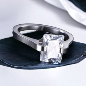 Méda ezüst színű kristály köves nemesacél gyűrű