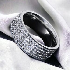 Hanna ezüst színű apró köves nemesacél gyűrű