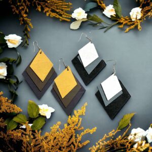 AVA extravagáns FEKETE bizsu fülbevaló