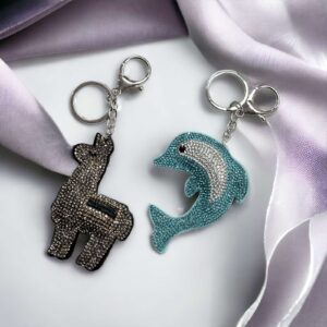 Delfin kék színű kristályos csodaszép kulcstartó