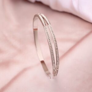 Ellie ezüst színű ovális nemesacél merev karkötő