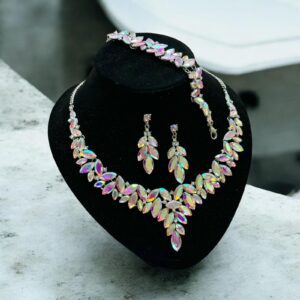 CINDERELLA szivárvány színű gyönyörű bizsu alkalmi kristály nyaklánc szett