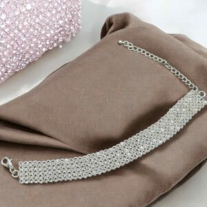 Liza ezüst színű 5 soros bizsu alkalmi karkötő