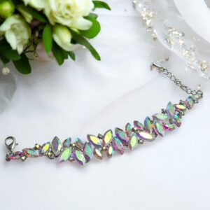 Nilla szivárvány színű kristály köves alkalmi bizsu karkötő