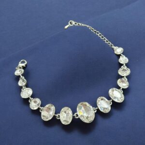 Elina ezüst színű kristály köves alkalmi bizsu karkötő