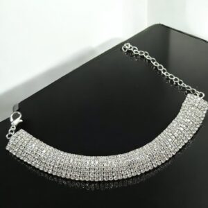 Anett ezüst színű 7 soros bizsu alkalmi karkötő