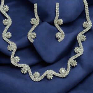 Letti ezüst színű alkalmi bizsu nyaklánc SZETT