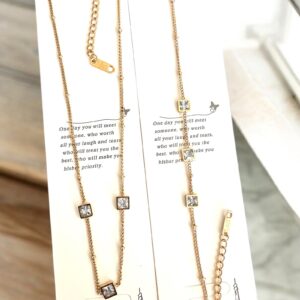 Mimi arany színű köves nemesacél karkötő