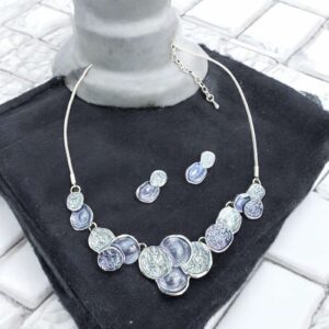 Frida kék színű bizsu tűzzománc nyaklánc szett