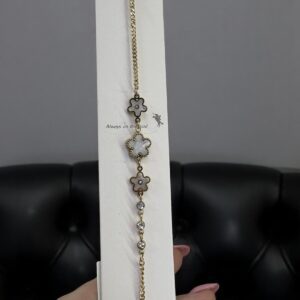 Inez arany színű köves nemesacél karkötő