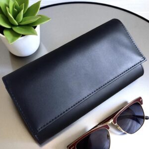 Dolli fekete színű alkalmi táska