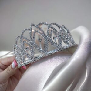 Heléna alkalmi diadém tiara hajdísz