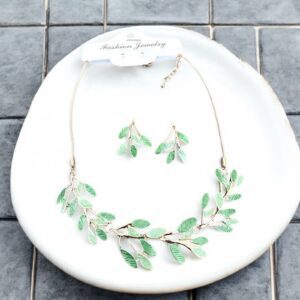 Réka zöld színű bizsu tűzzománc nyaklánc SZETT